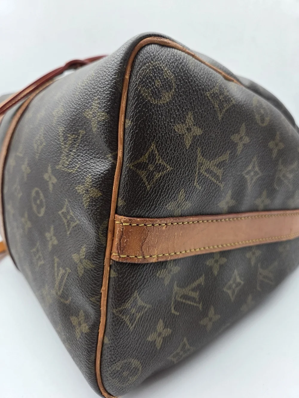 LOUIS VUITTON Monogram Keepall Bandouliere 45 Boston Bag.